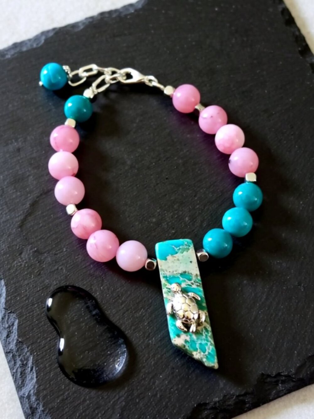 Vacation Ready! Beachy Sea Turtle Adjustable Bracelet - Colorful Jasper & Agate - Picture 3 of 10